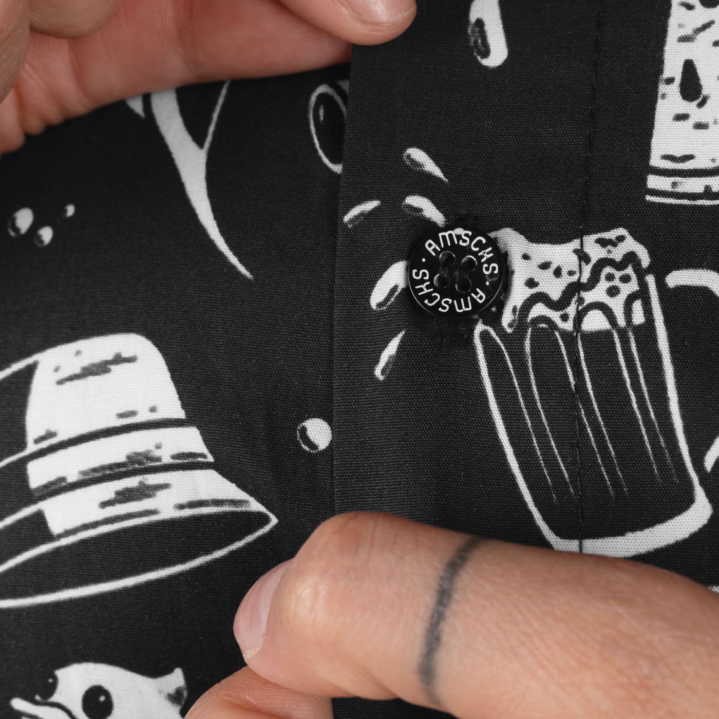 Hella Hot - Shirt