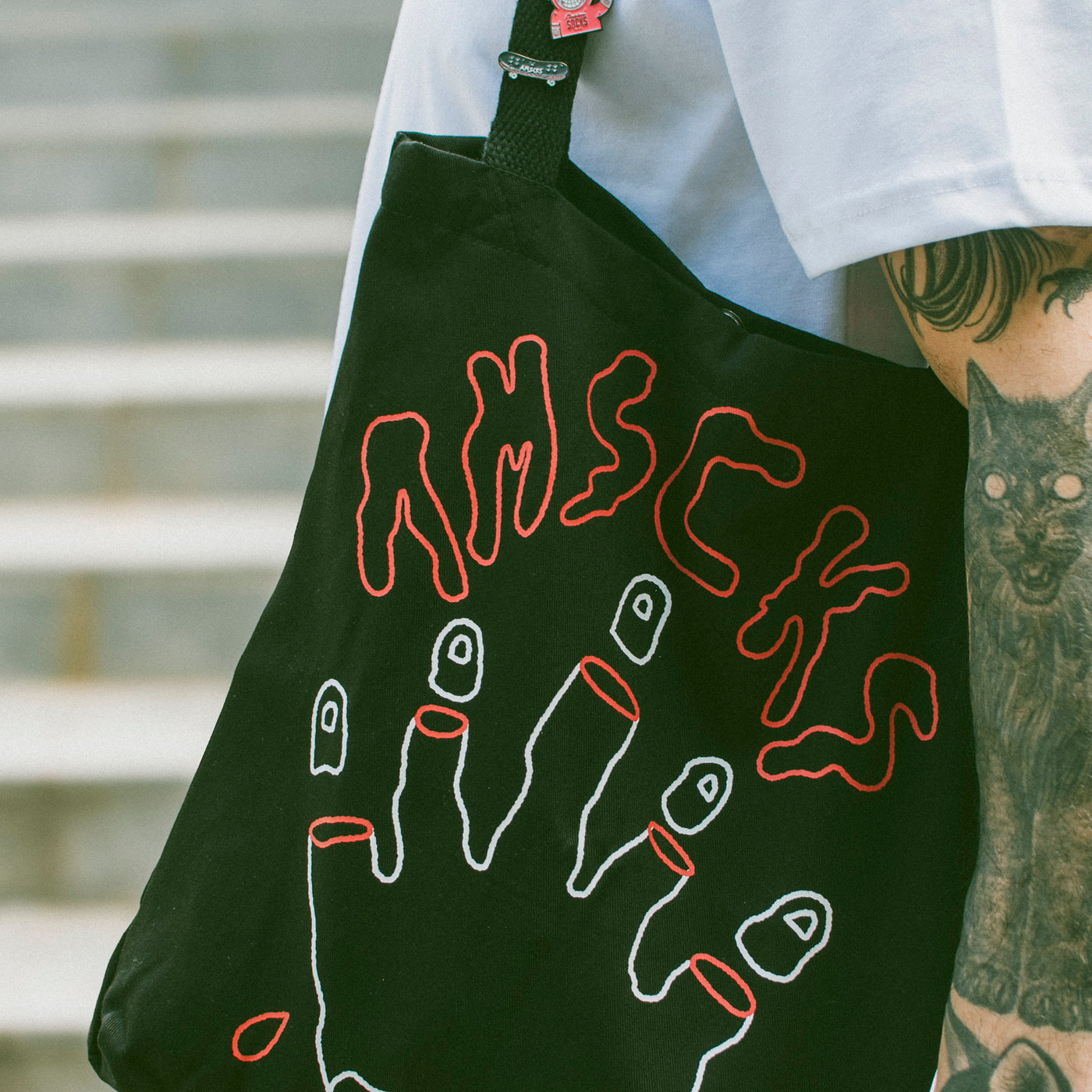 Hurt - Tote Bag